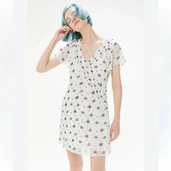 Urban outfitters roselle v neck mini dress S - Picture 1 of 7
